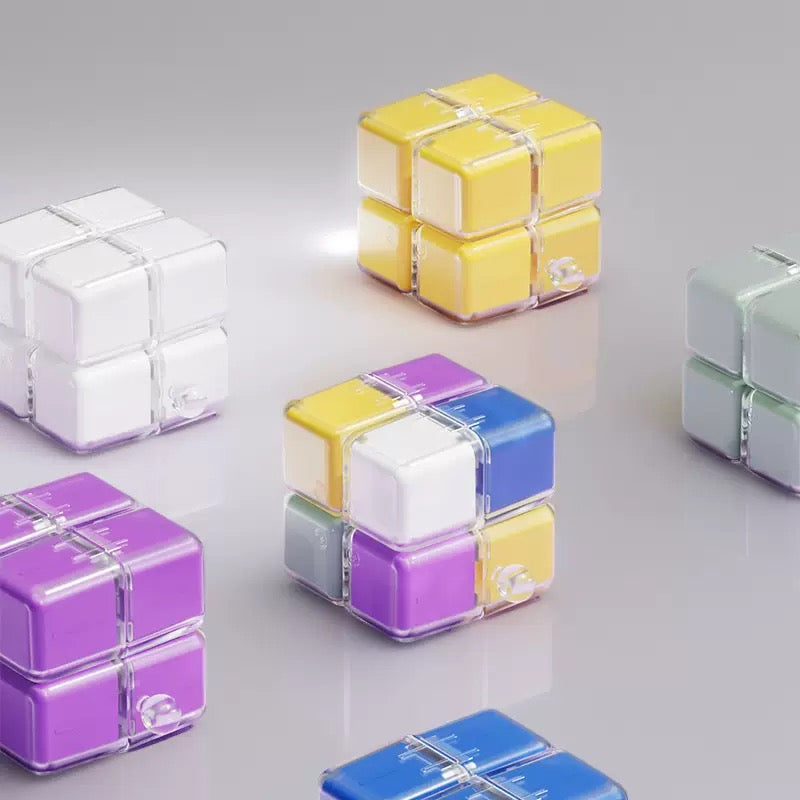 Rubik's cube organizer