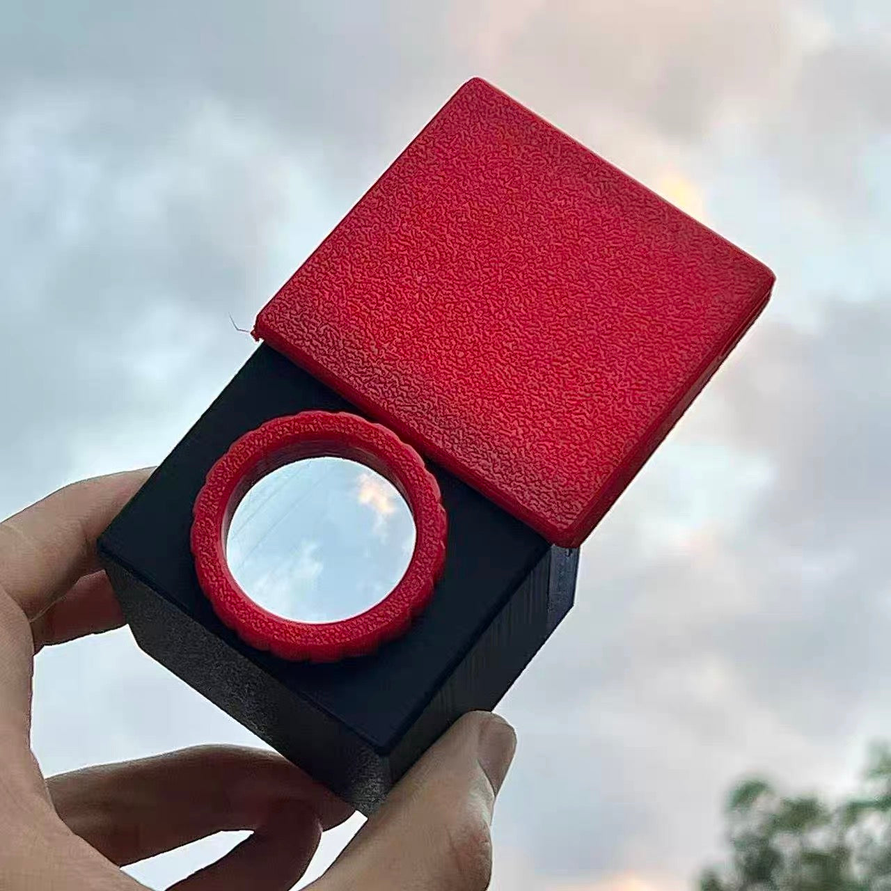 flat-waisted viewfinder
