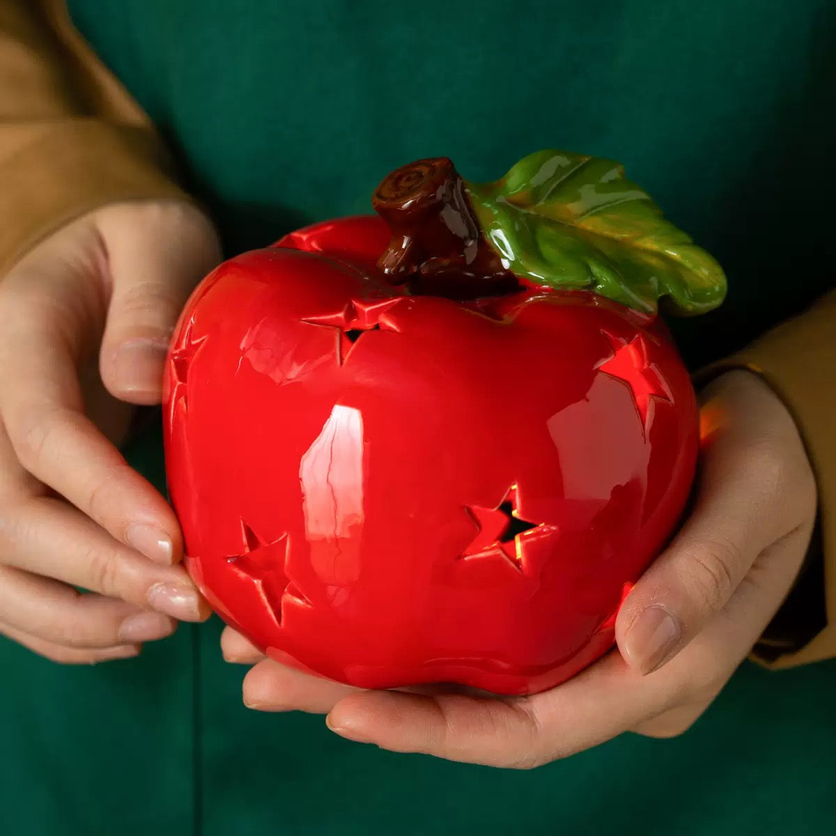Ceramic Apple Star Projection Light – Christmas Decorative Lamp