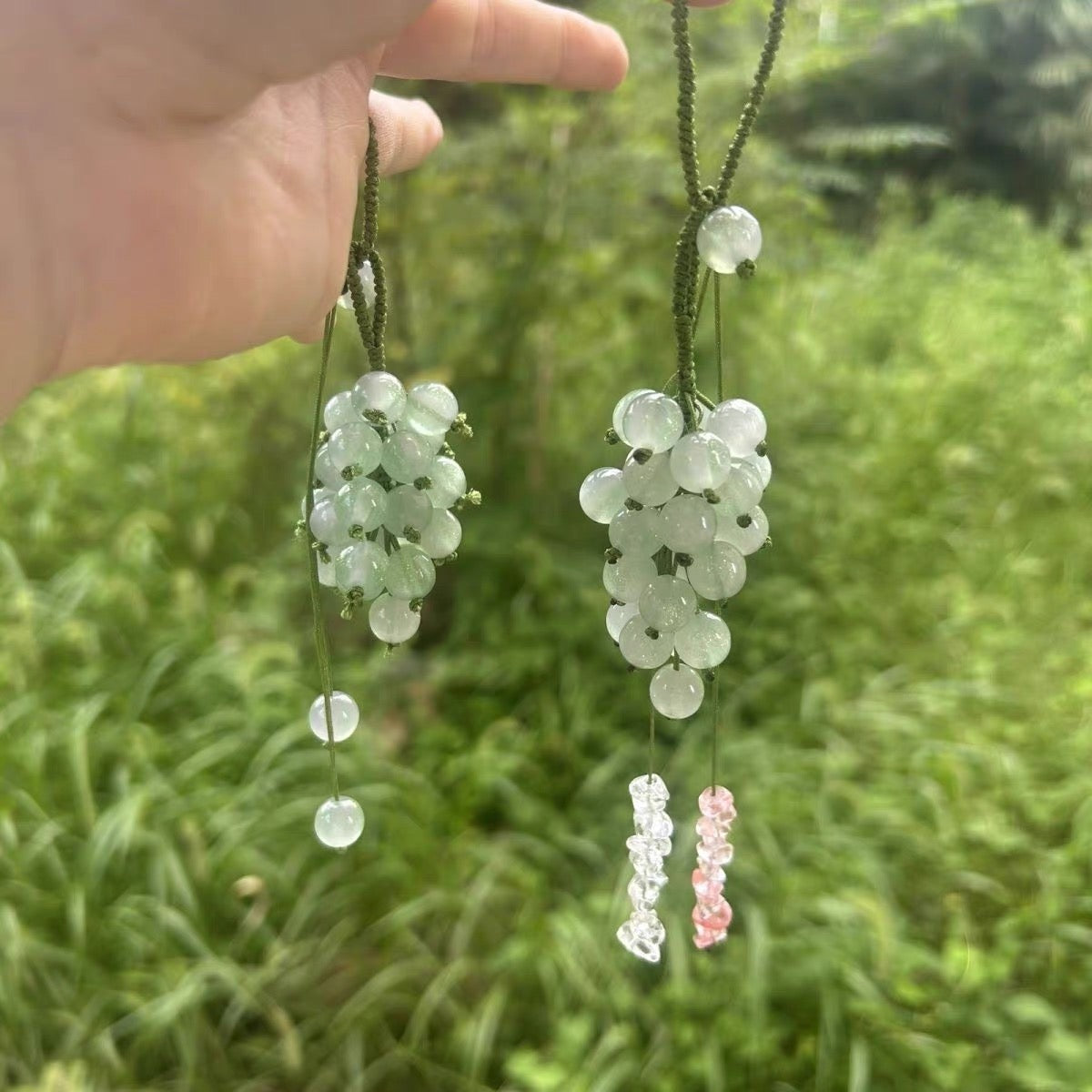 UV Color-Changing Grape Bracelet – 1 Finished Piece + FREE DIY Kit Included