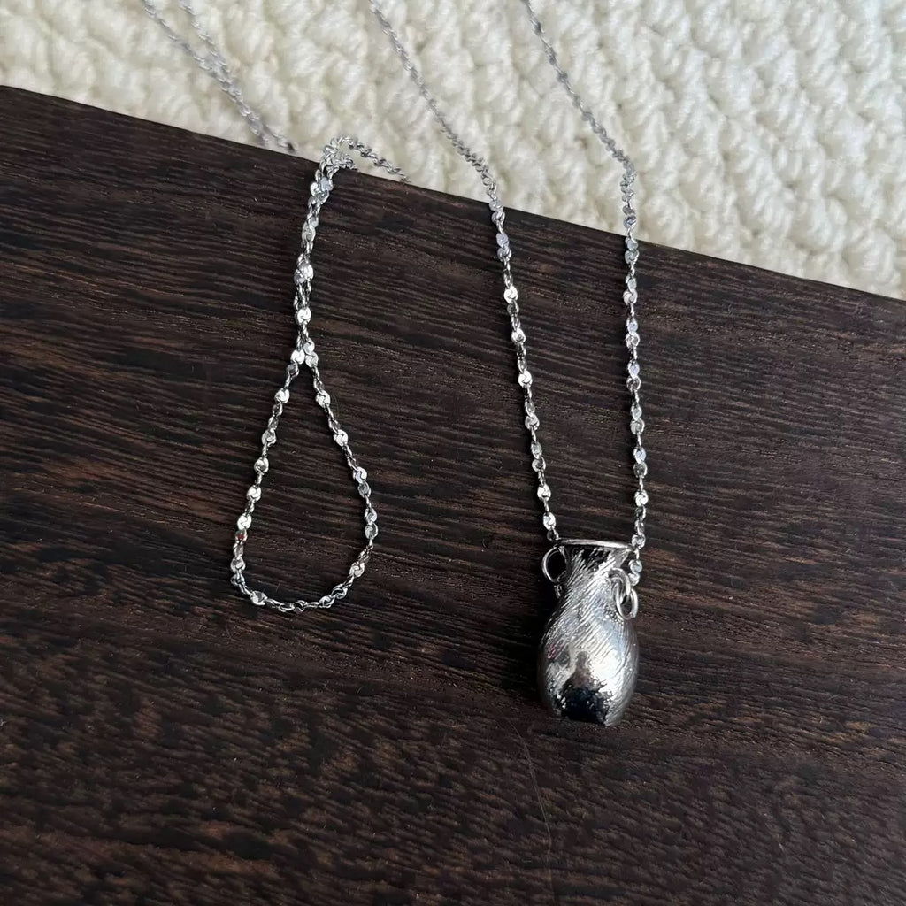 The Living Garden" Mini Vase Necklace - Portable Floral Vessel Jewelry（Buy one, get one free）