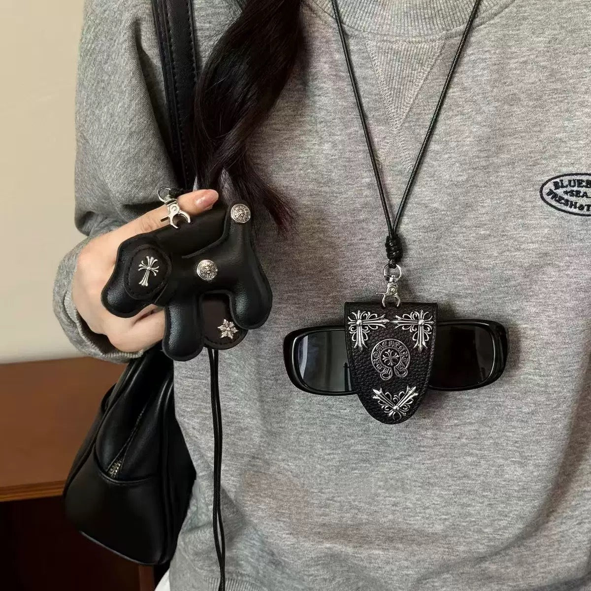 2PCS Gothic Magnetic Glasses Holder Necklace & Keychain
One Price. Two Unique Styles