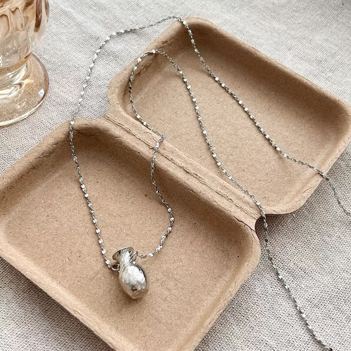 The Living Garden" Mini Vase Necklace - Portable Floral Vessel Jewelry（Buy one, get one free）