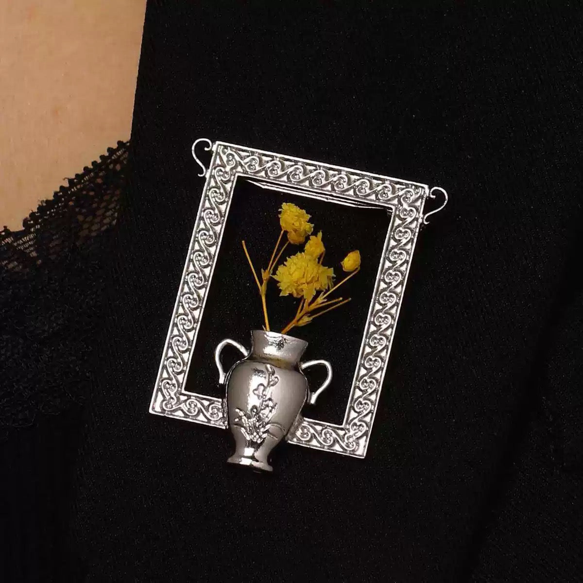 Monet's Garden Oil Painting-Inspired Flower Necklace Brooch