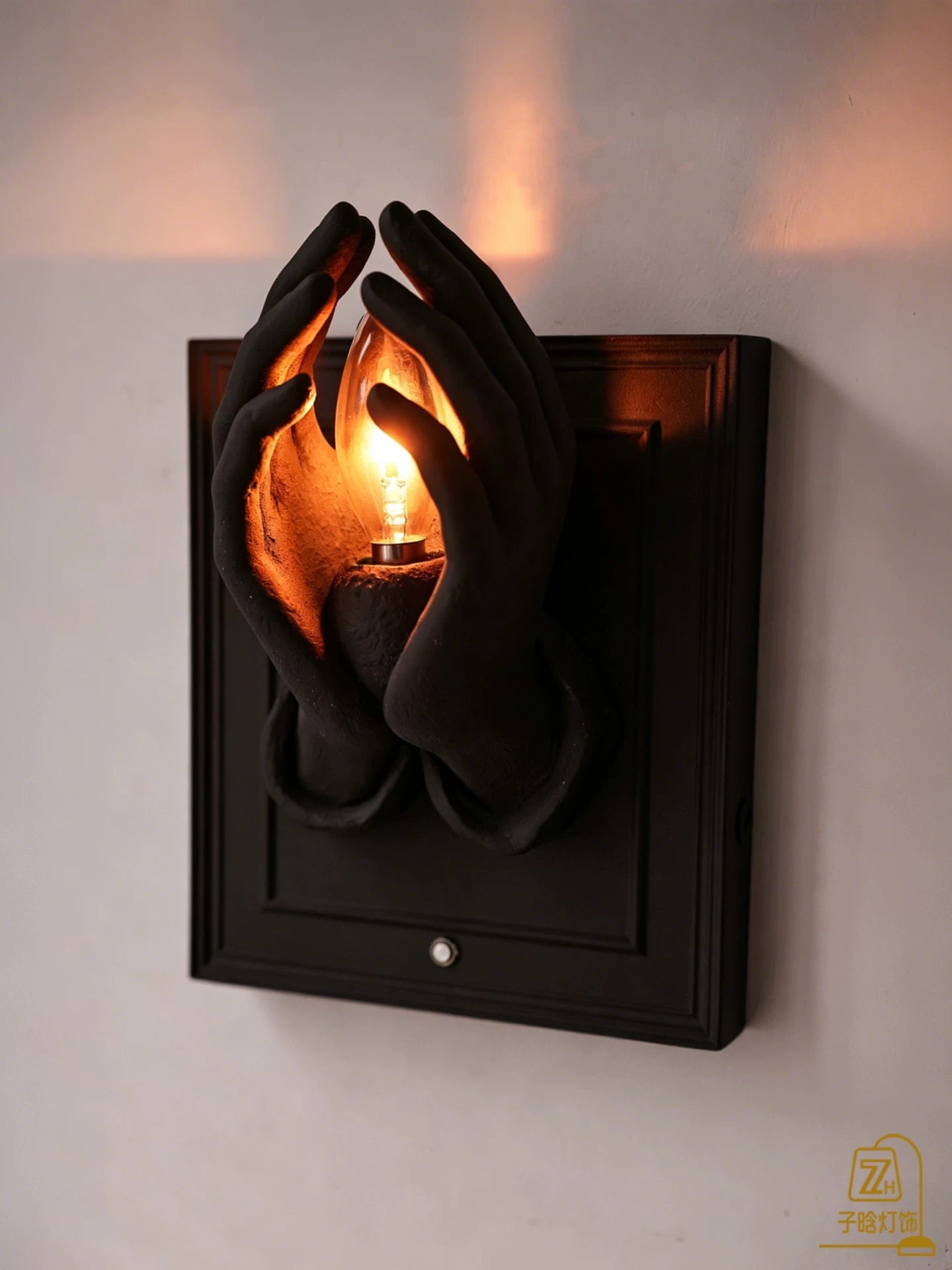 Praying Hands Wall Art Lamp – LED Ambient Wall Light & Table Lamp Decor