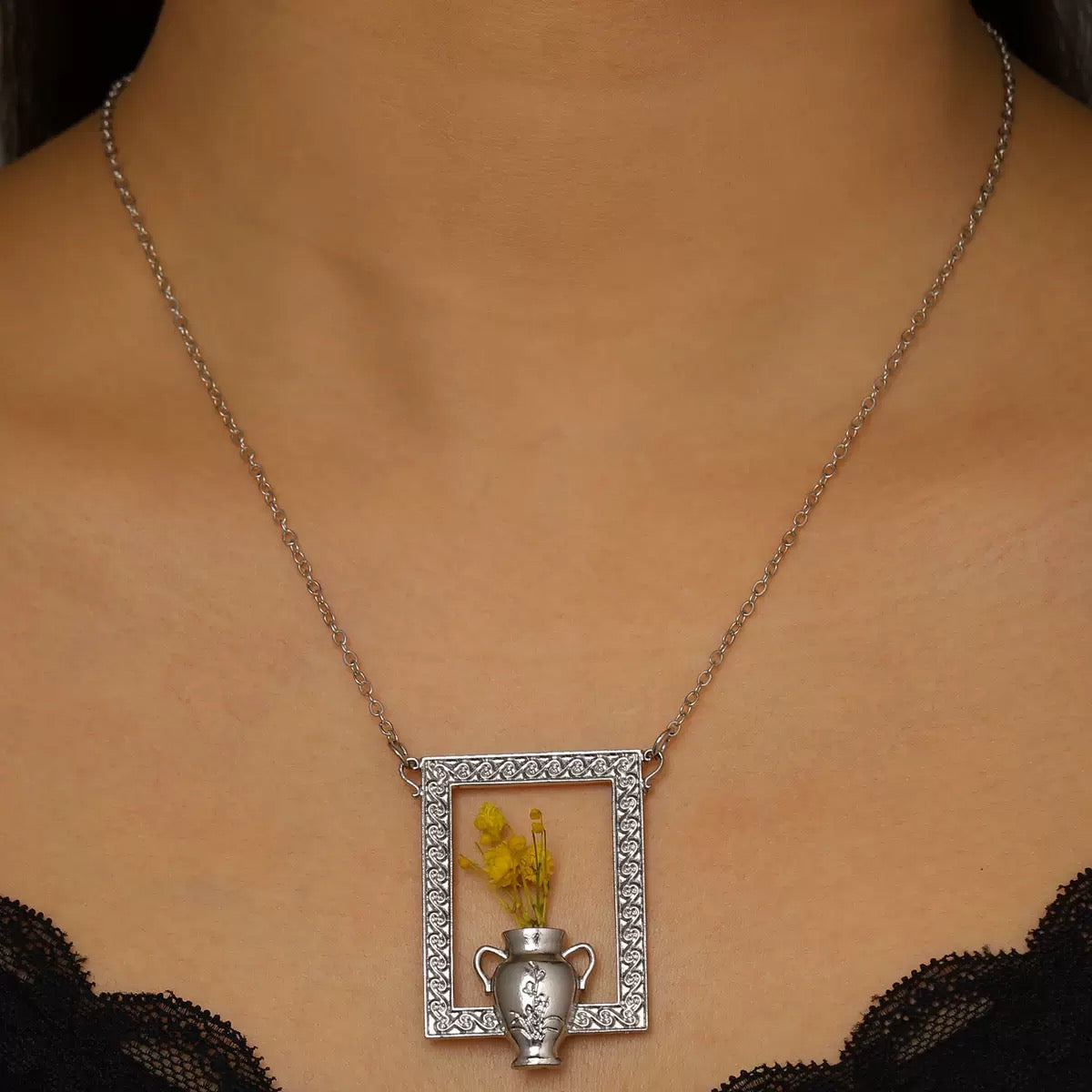 Monet's Garden Oil Painting-Inspired Flower Necklace Brooch