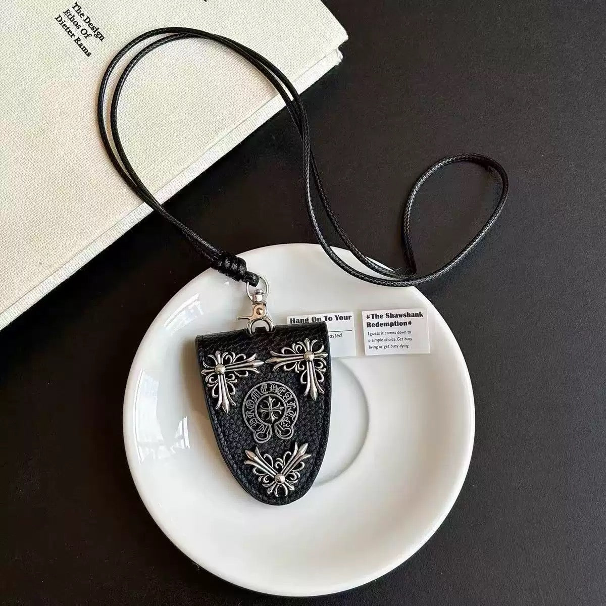 2PCS Gothic Magnetic Glasses Holder Necklace & Keychain
One Price. Two Unique Styles