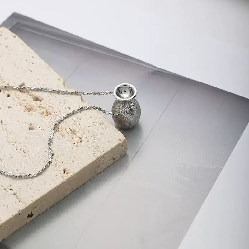 The Living Garden" Mini Vase Necklace - Portable Floral Vessel Jewelry（Buy one, get one free）