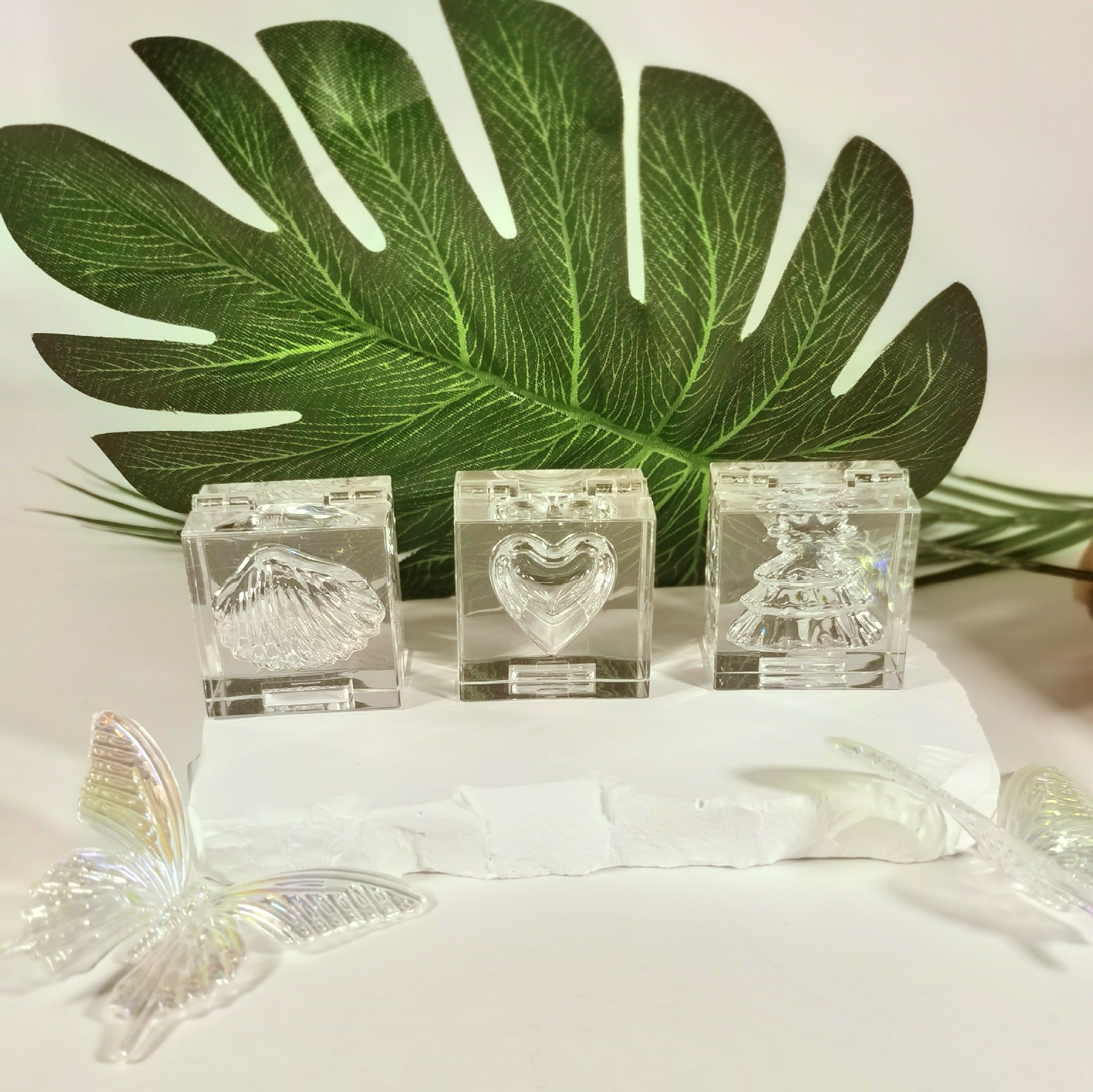 Crystal Dispenser Box Set (8 Pieces)