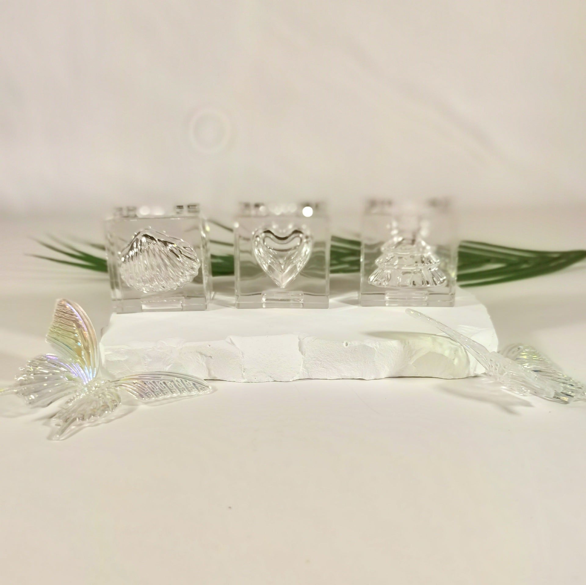 Crystal Dispenser Box Set (8 Pieces)